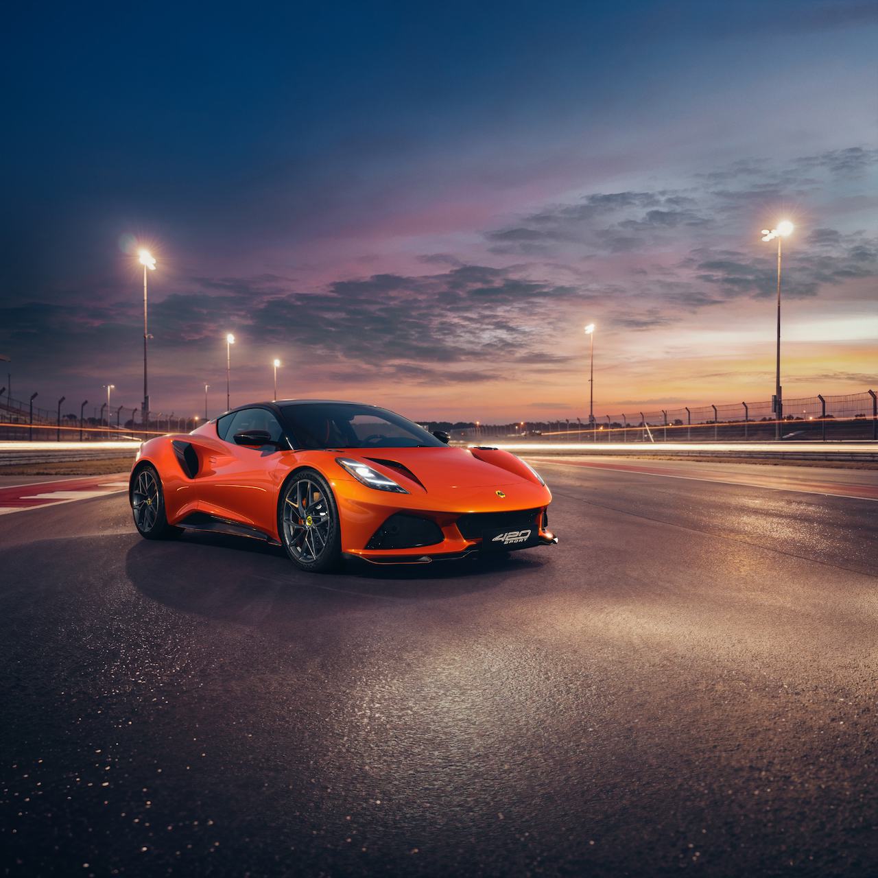 Lotus Emira 420 Sport 啟動接單（4)